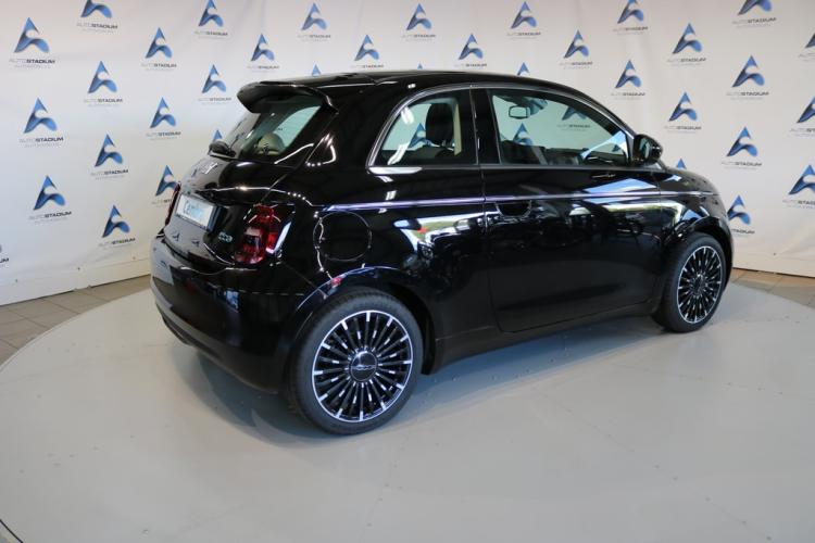 FIAT 500 electric 87 kW La Prima By Bocelli