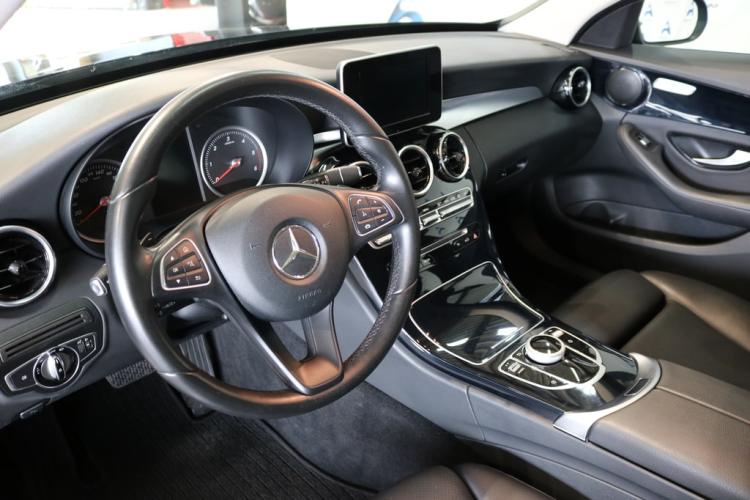 MERCEDES-BENZ C 220 BlueTEC Avantgarde 7G-Tronic