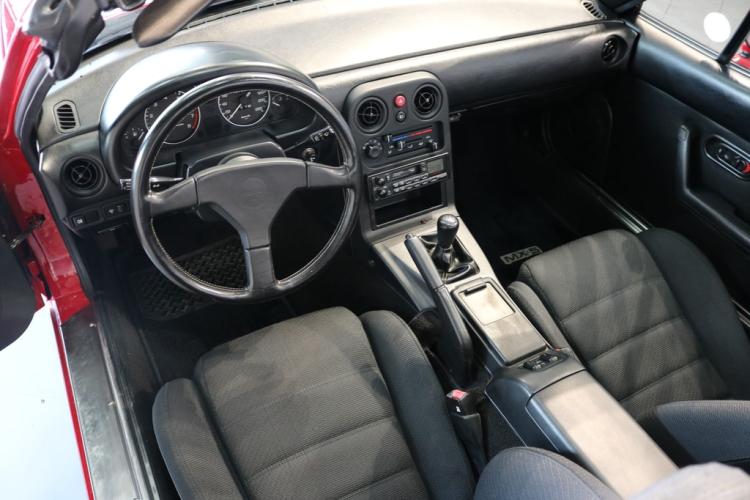 MAZDA MX-5 1.6i-16