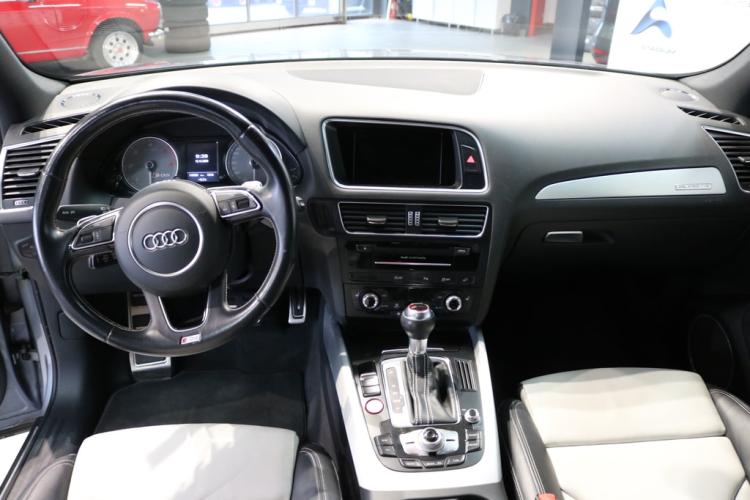 AUDI SQ5 3.0 TDI quattro tiptronic